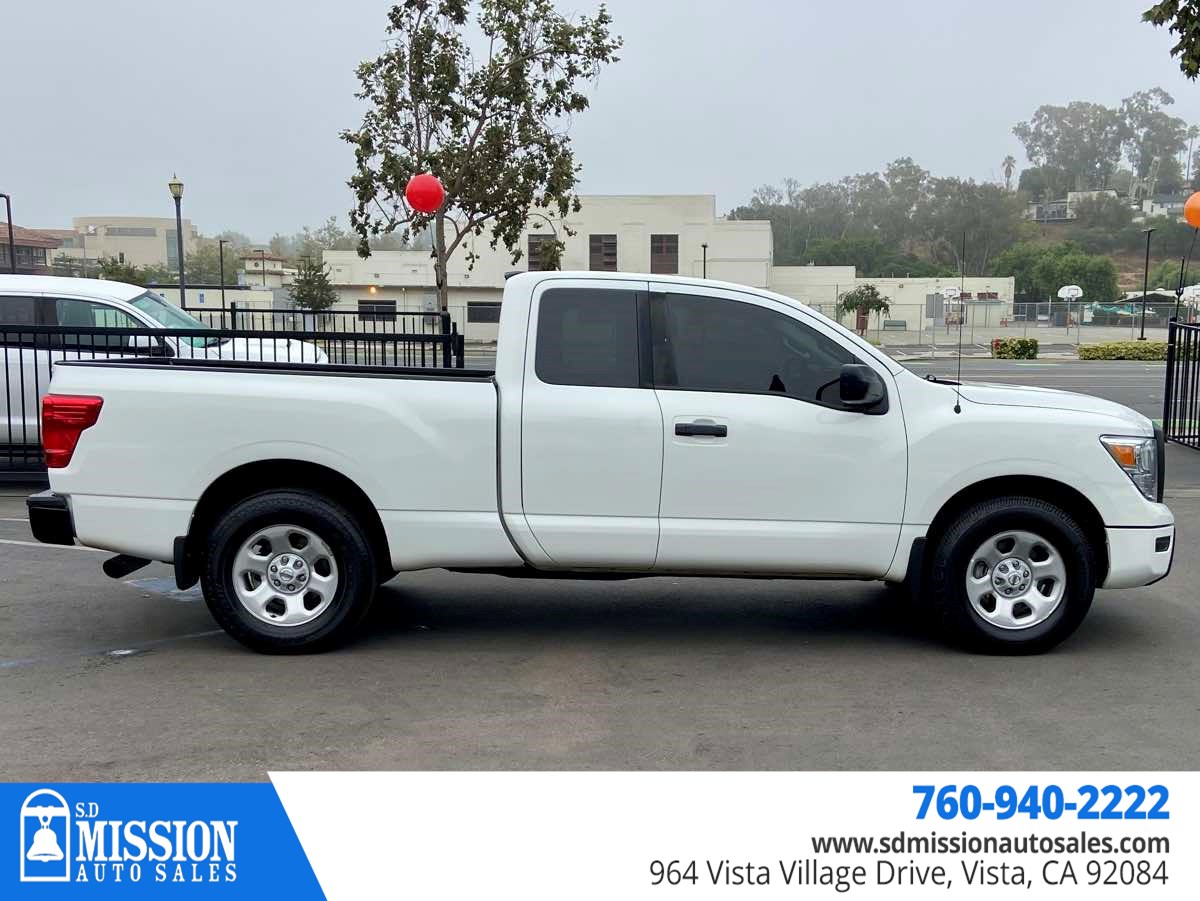 2021 Nissan Titan S photo 8
