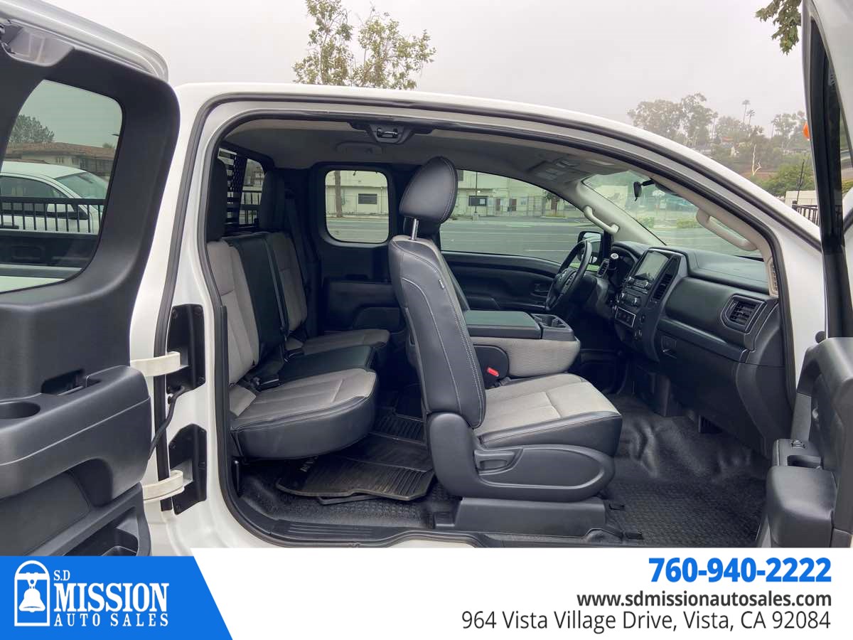 2021 Nissan Titan S photo 14