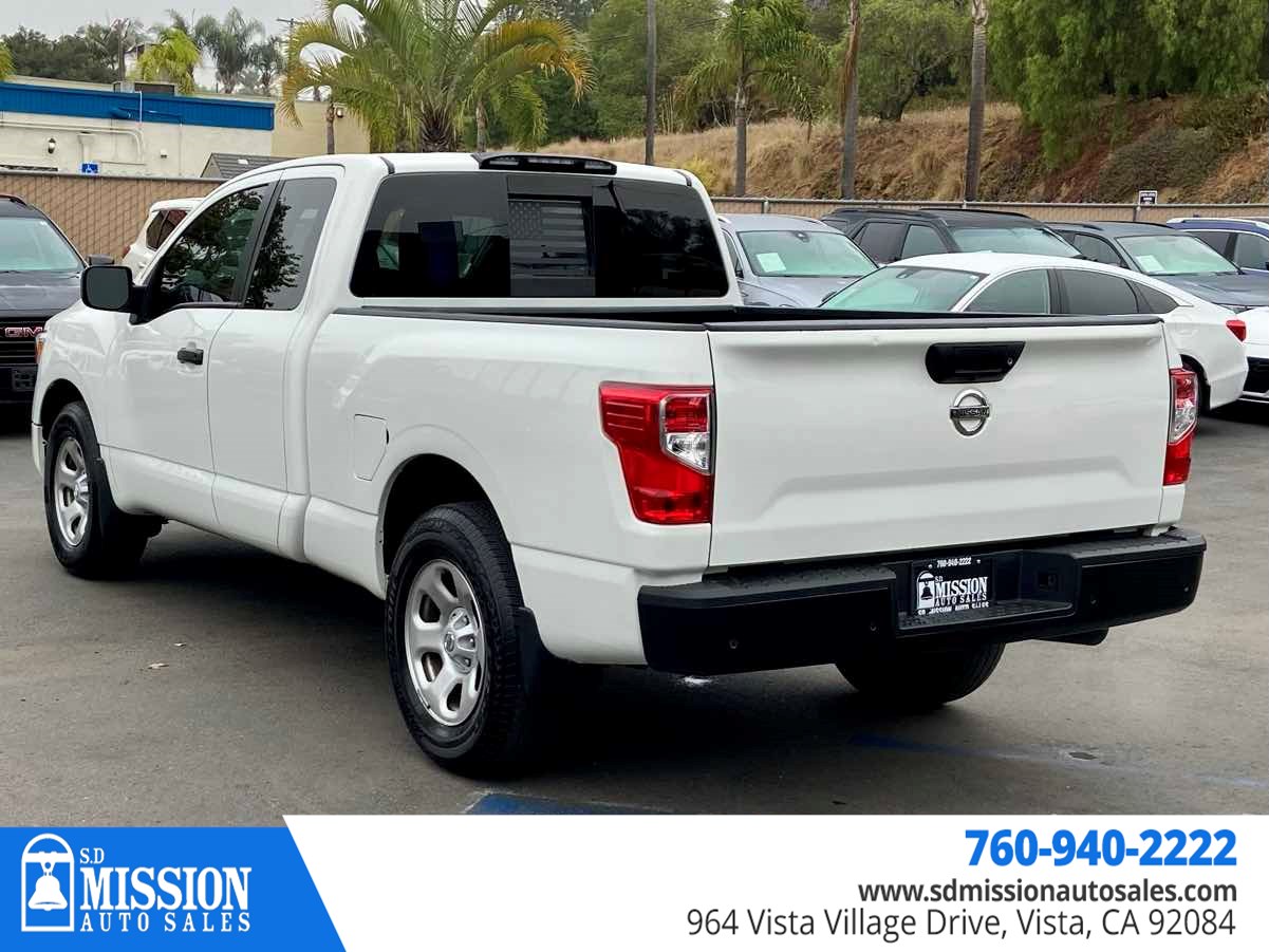 2021 Nissan Titan S photo 5