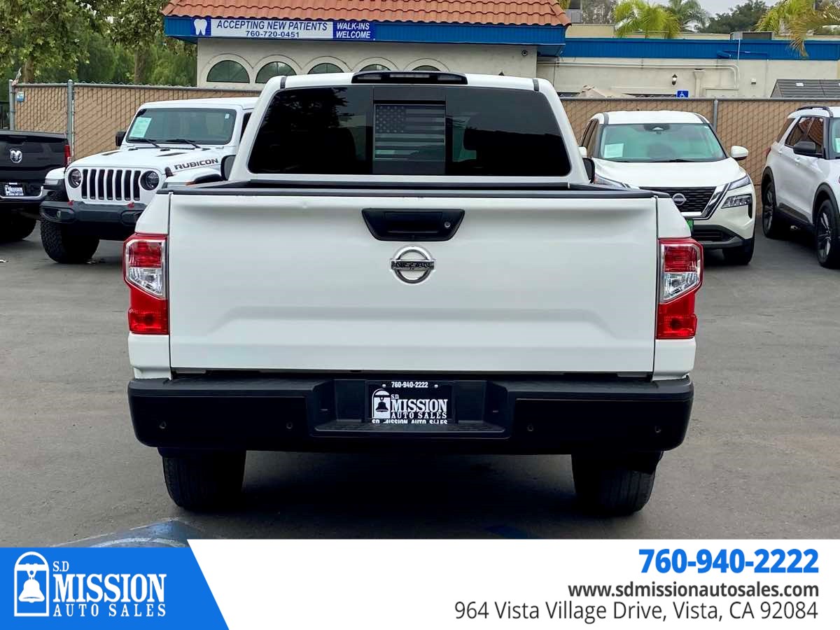 2021 Nissan Titan S photo 6