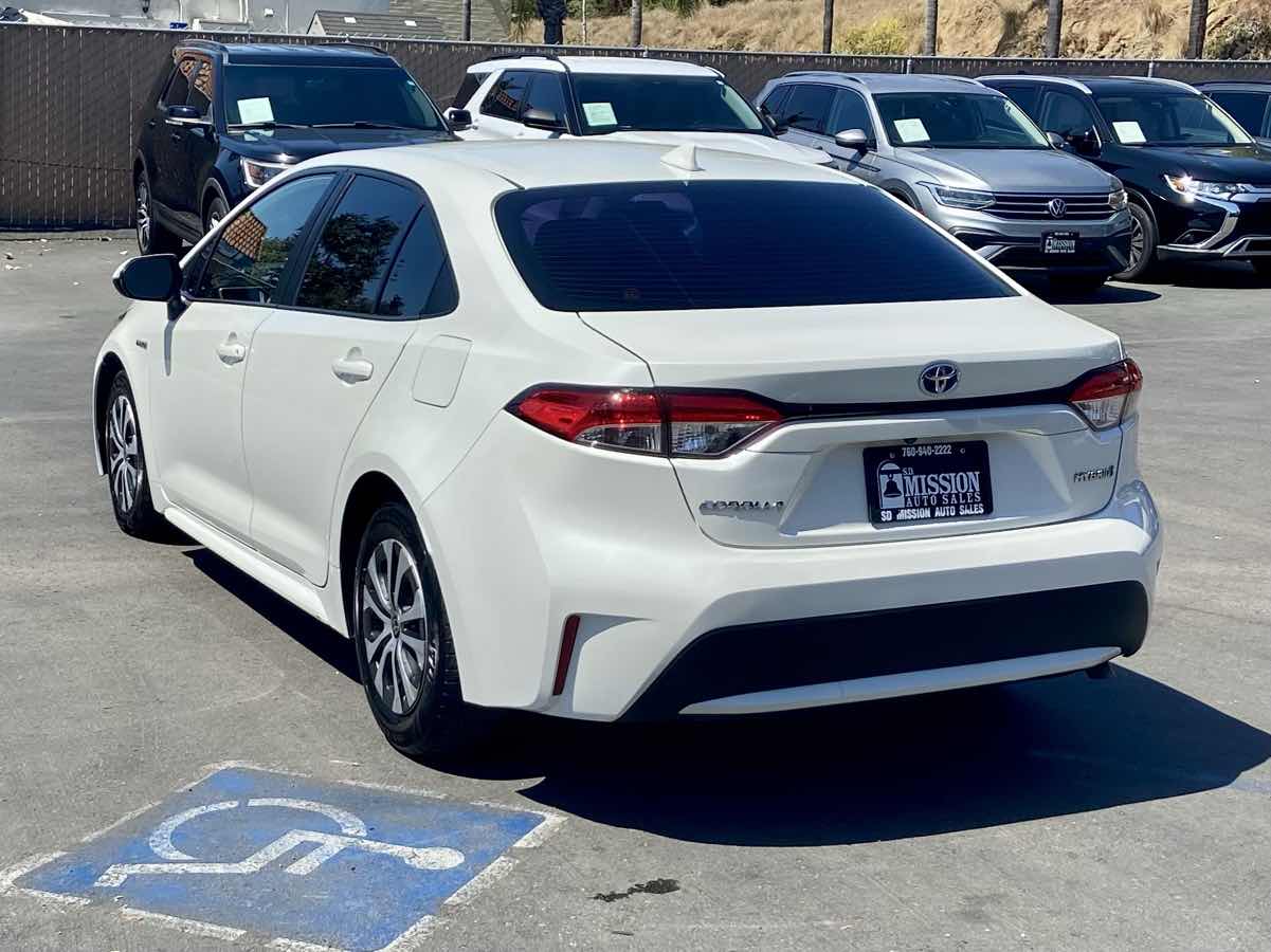 2020 Toyota Corolla Hybrid LE photo 6