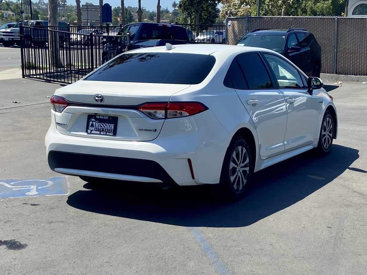 2020 Toyota Corolla Hybrid LE photo 8