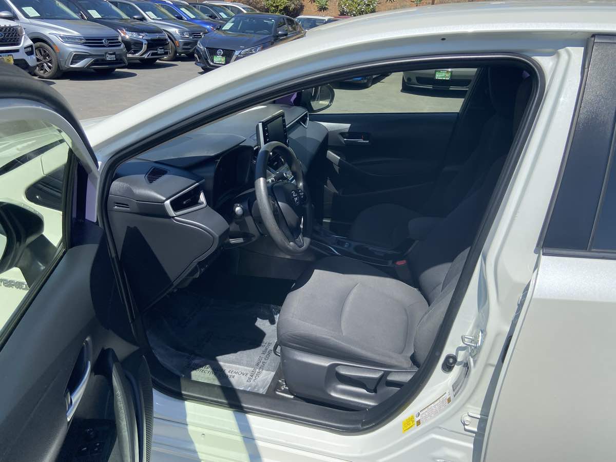 2020 Toyota Corolla Hybrid LE photo 10