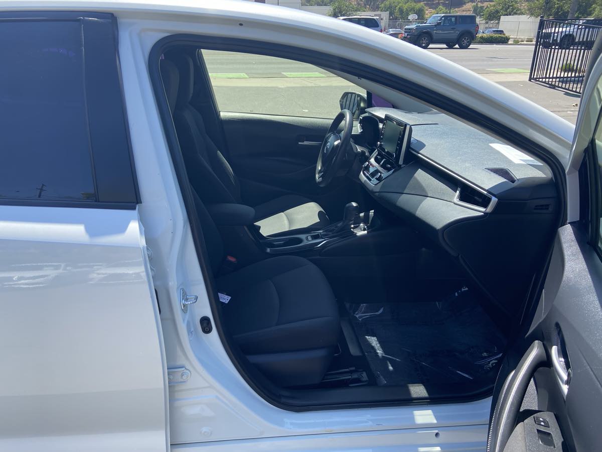 2020 Toyota Corolla Hybrid LE photo 13