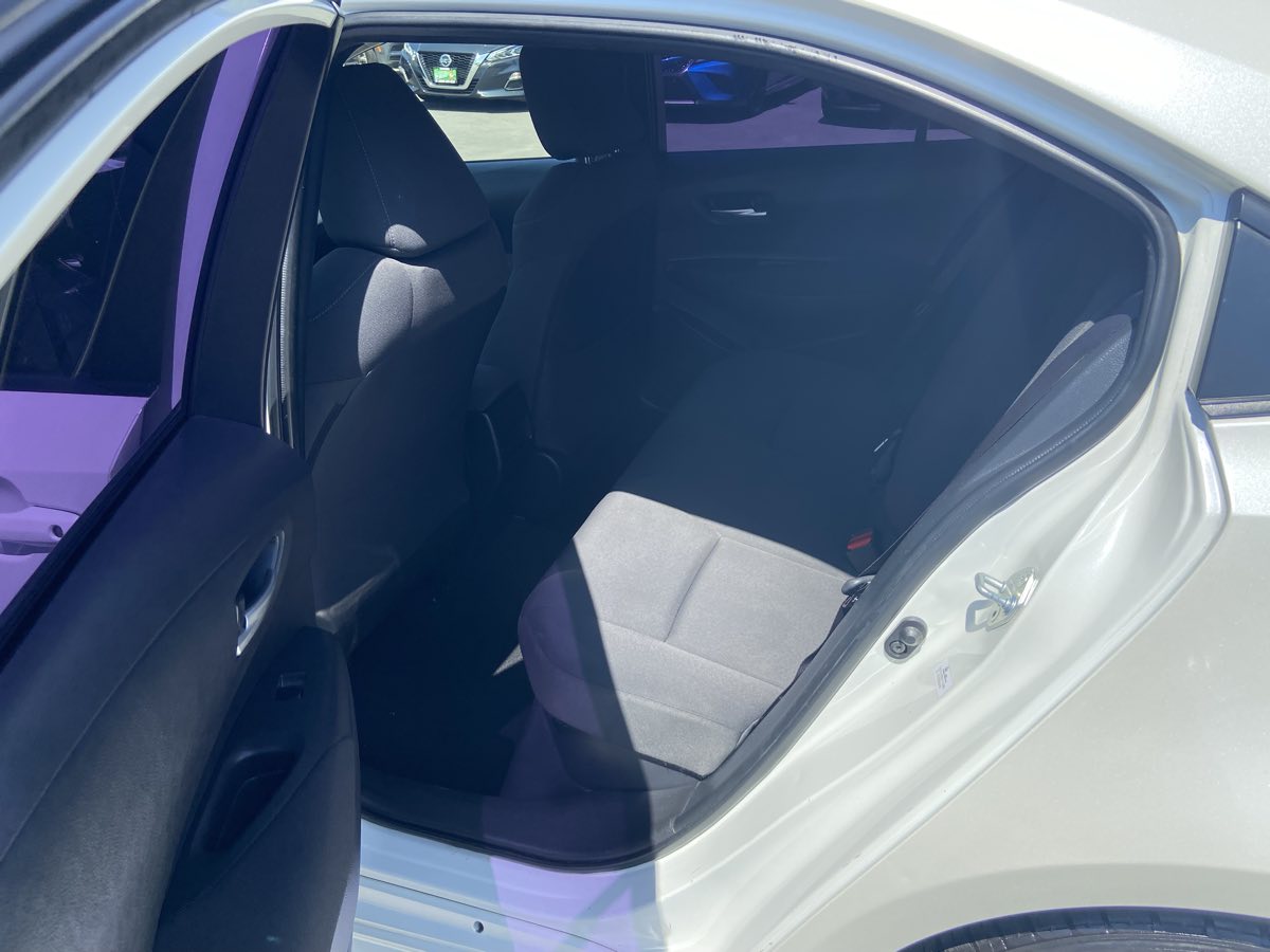 2020 Toyota Corolla Hybrid LE photo 15