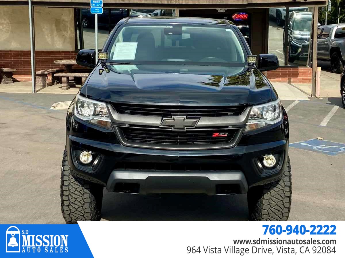 2016 Chevrolet Colorado LT photo 2