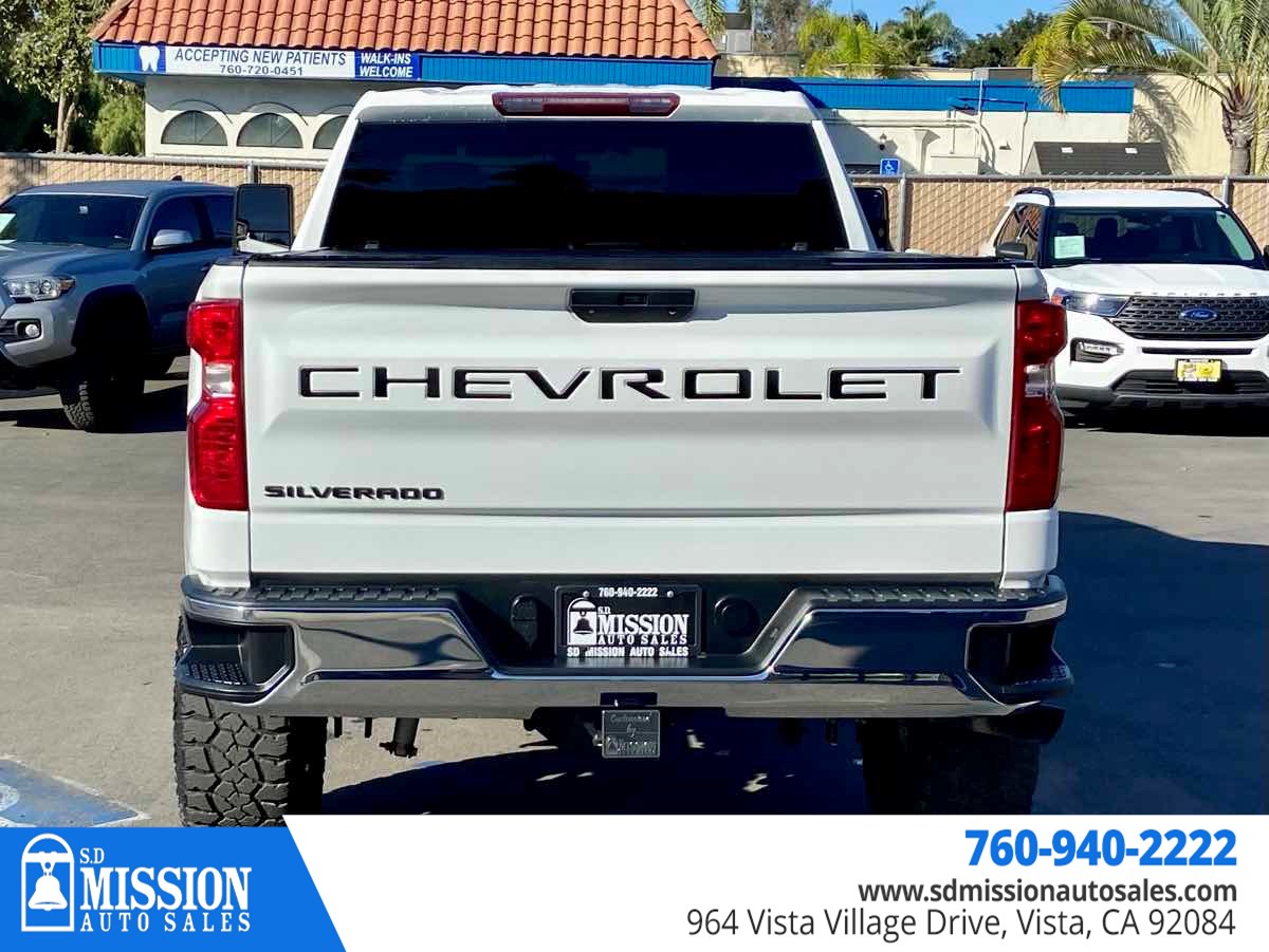 2022 Chevrolet Silverado 1500 LT photo 4