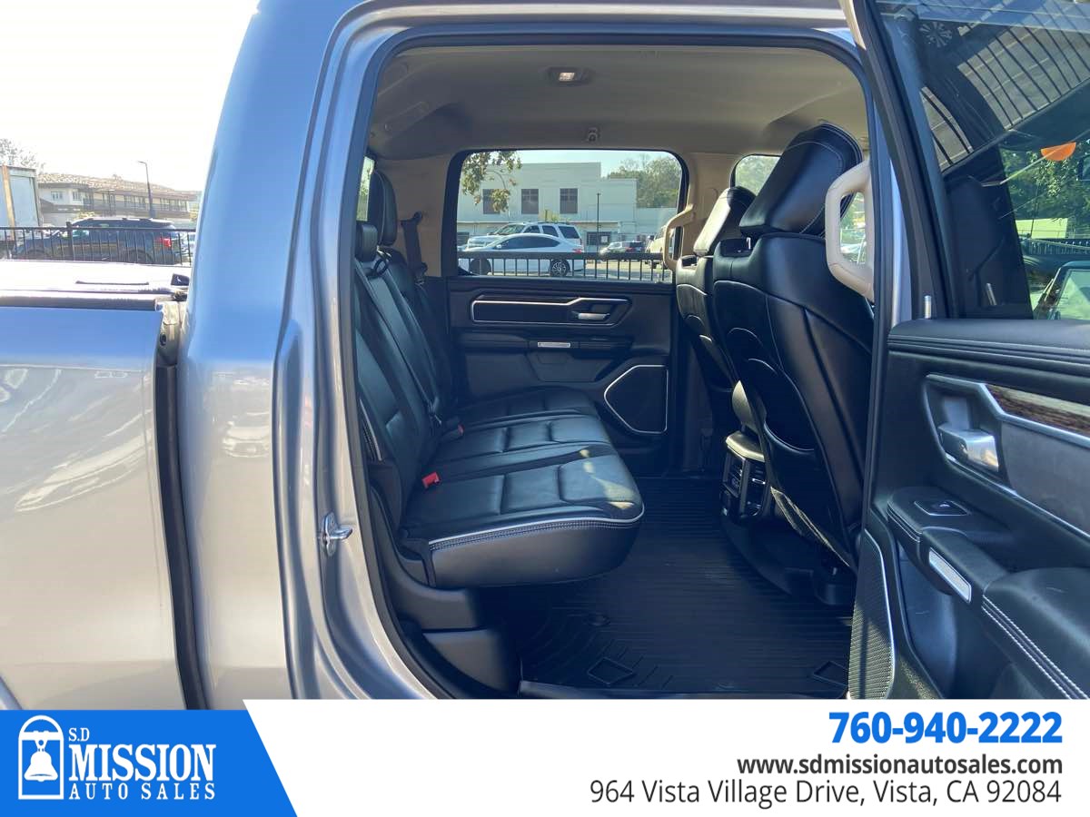 2019 Ram 1500 Laramie photo 15