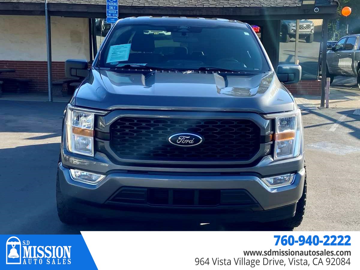 2022 Ford F-150 XL photo 2
