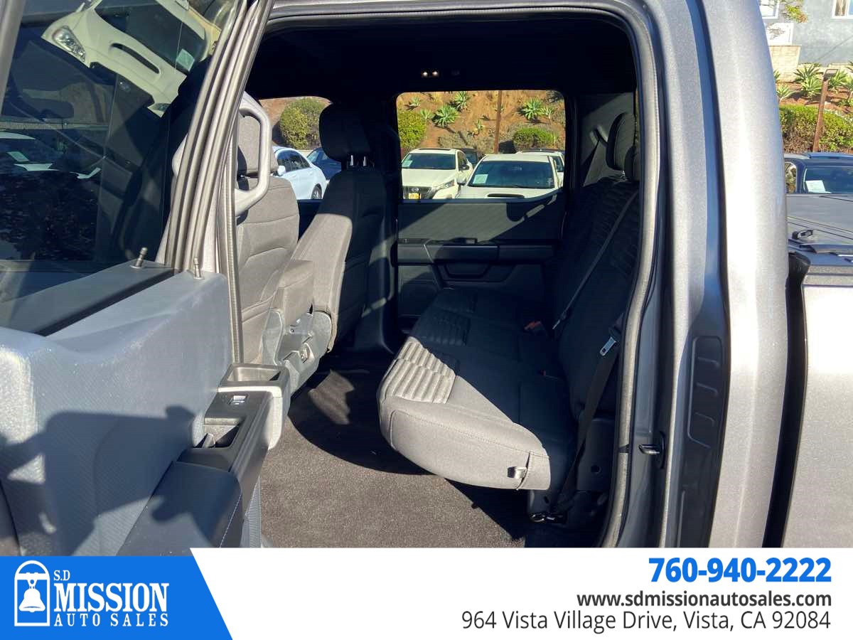 2022 Ford F-150 XL photo 16