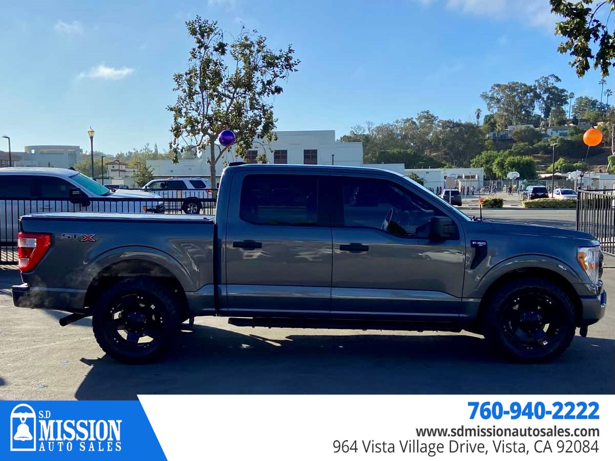 2022 Ford F-150 XL photo 8
