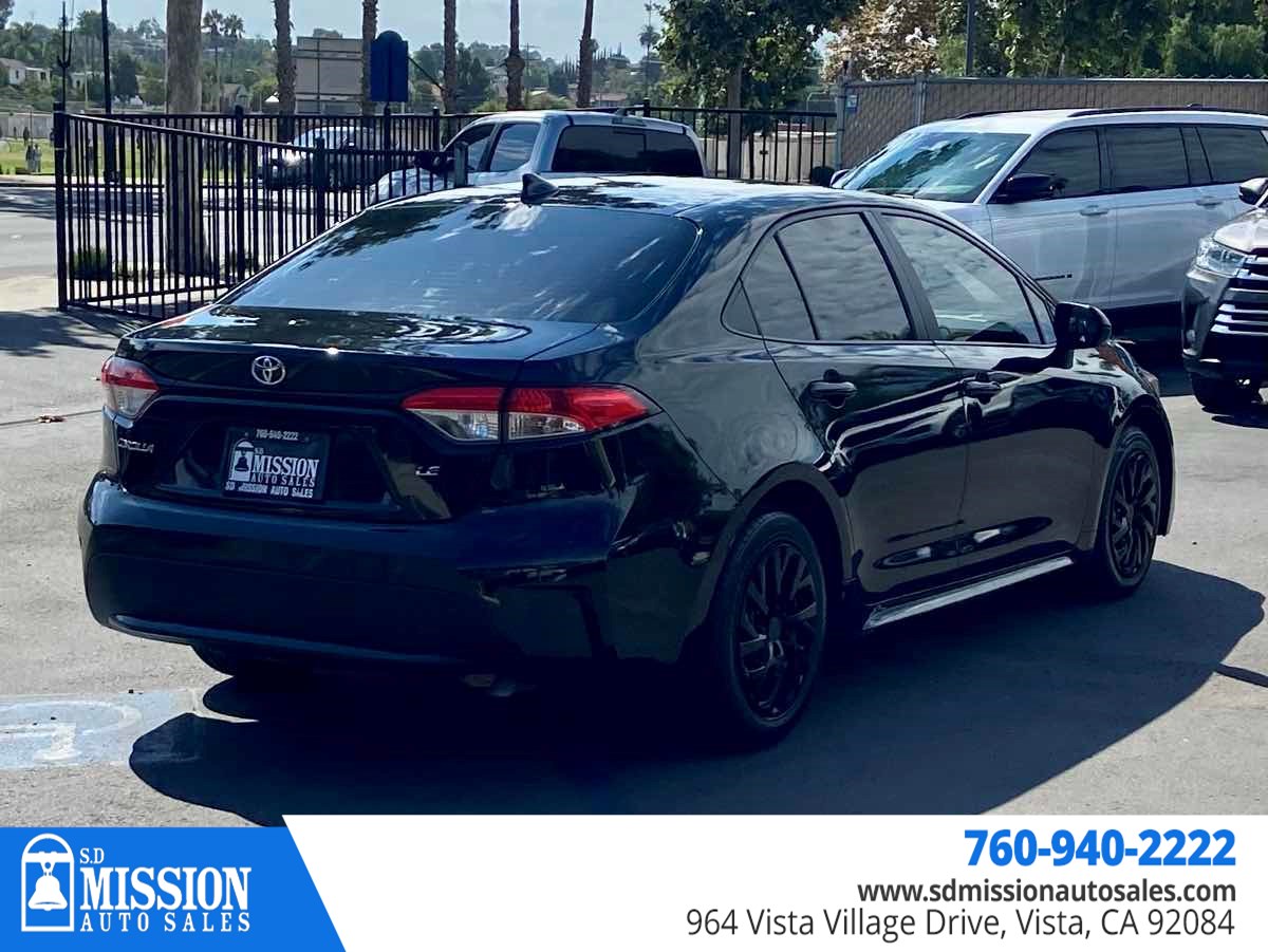 2022 Toyota Corolla LE photo 4