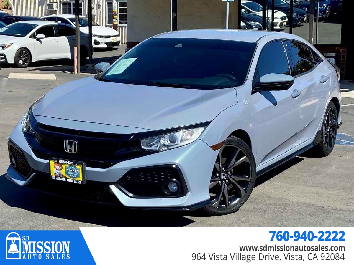 2019 Honda Civic Hatchback Sport photo 3