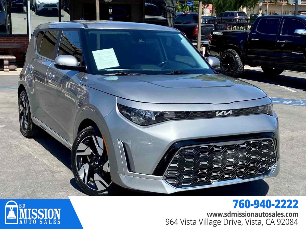 2023 Kia Soul 2.0LT GT-Line IVT's photo
