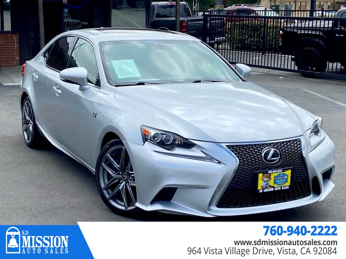 2016 Lexus IS 350 200t's photo