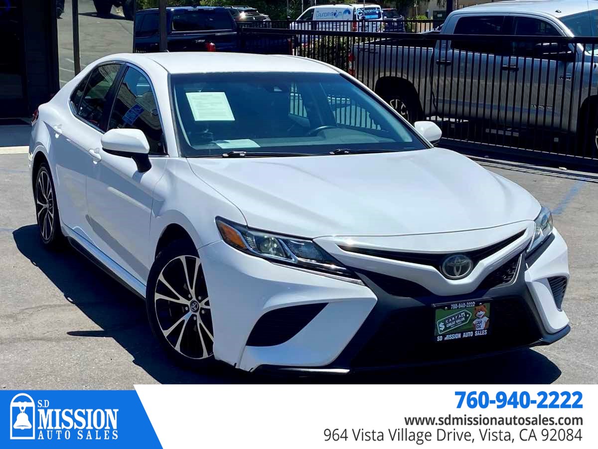 2018 Toyota Camry SE