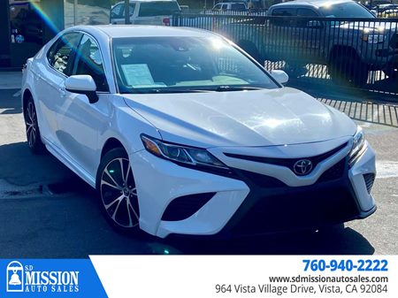 2019 Toyota Camry SE