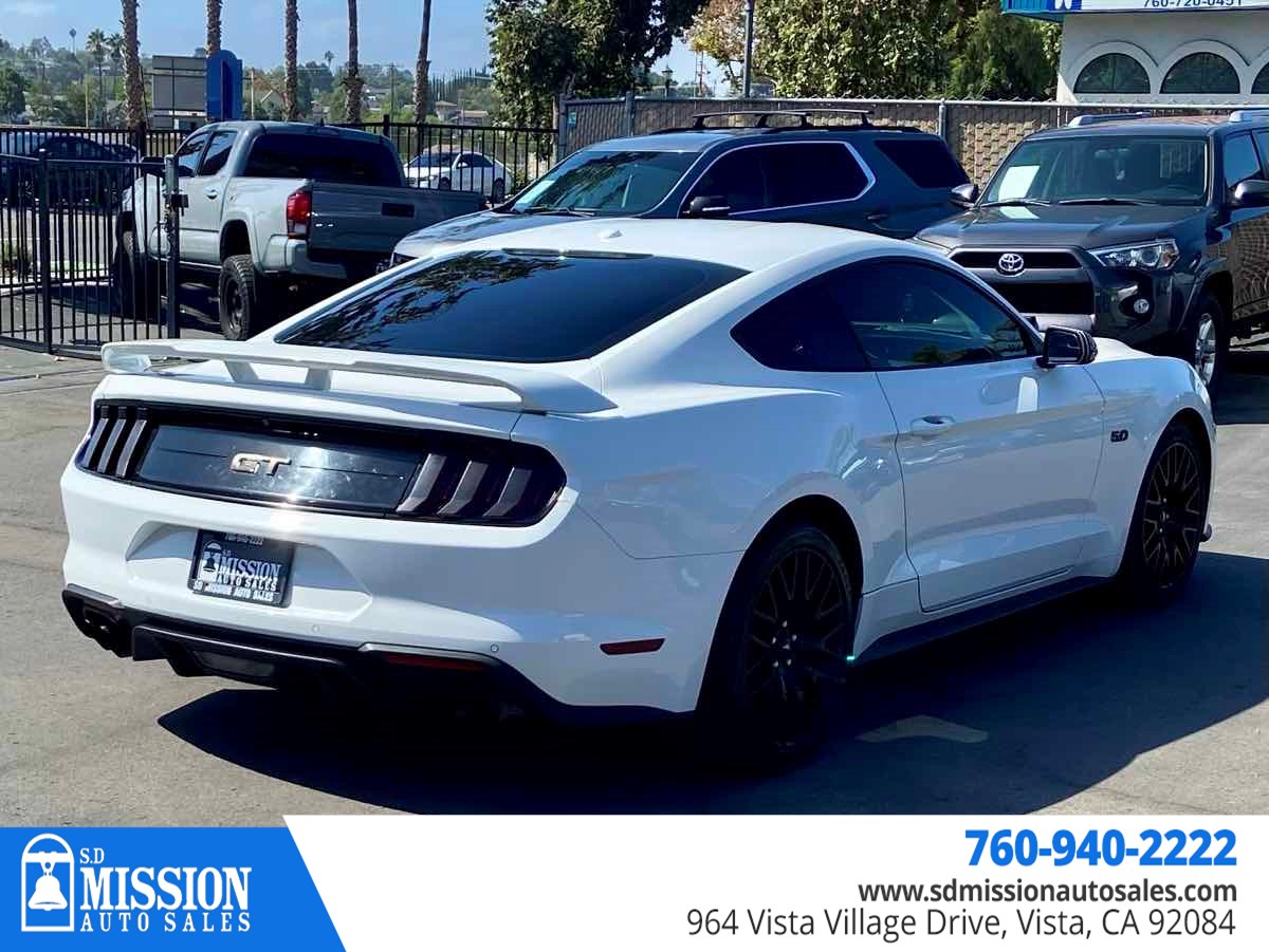 Ford Mustang photo 7