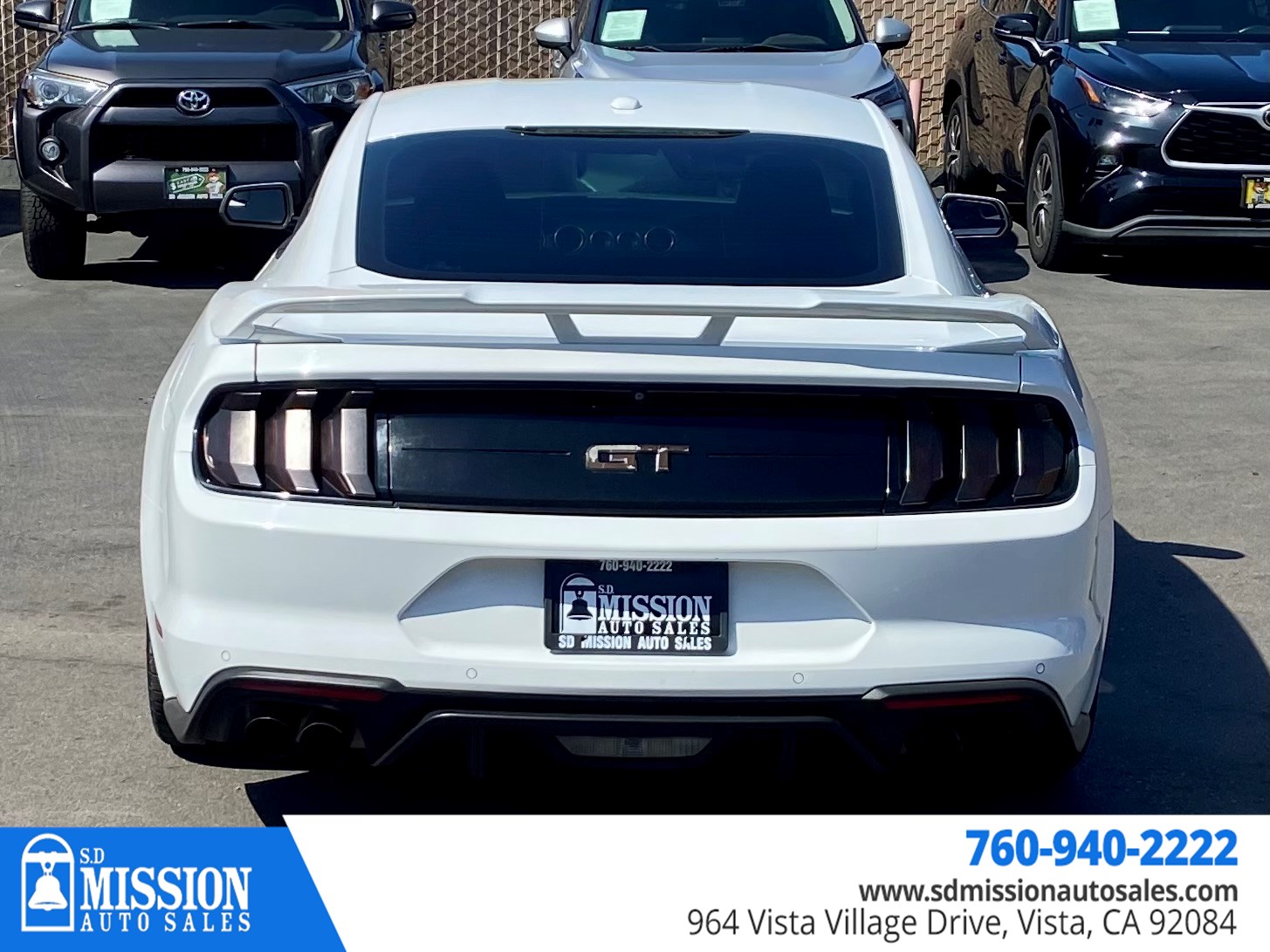 Ford Mustang photo 6