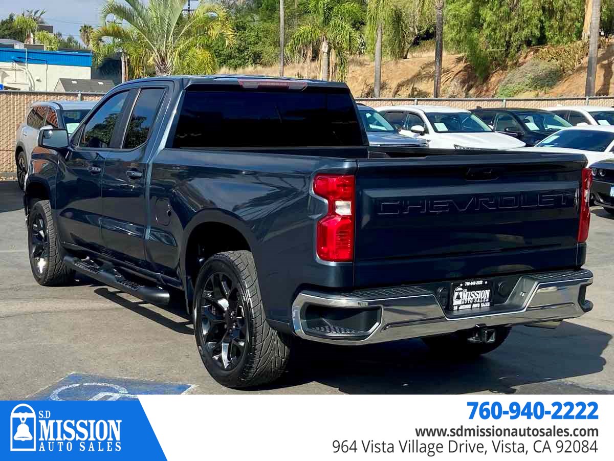 Chevrolet Silverado photo 5