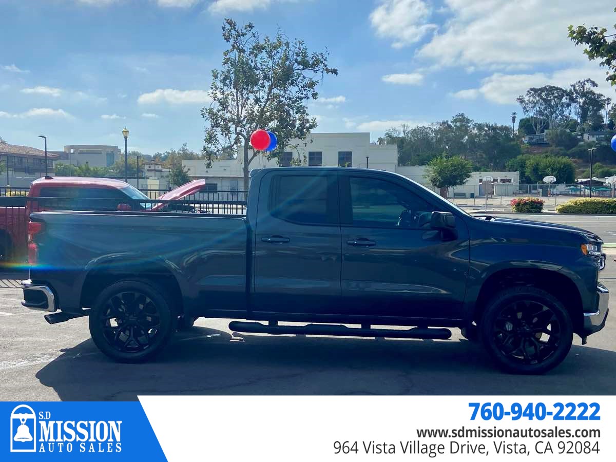 Chevrolet Silverado photo 8