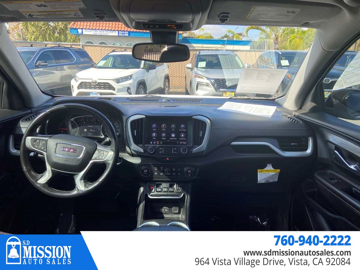 GMC Terrain photo 11