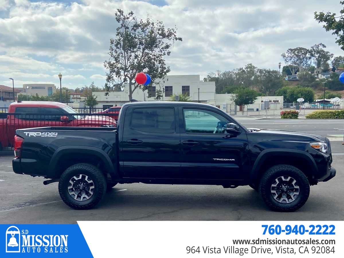 Toyota Tacoma photo 8