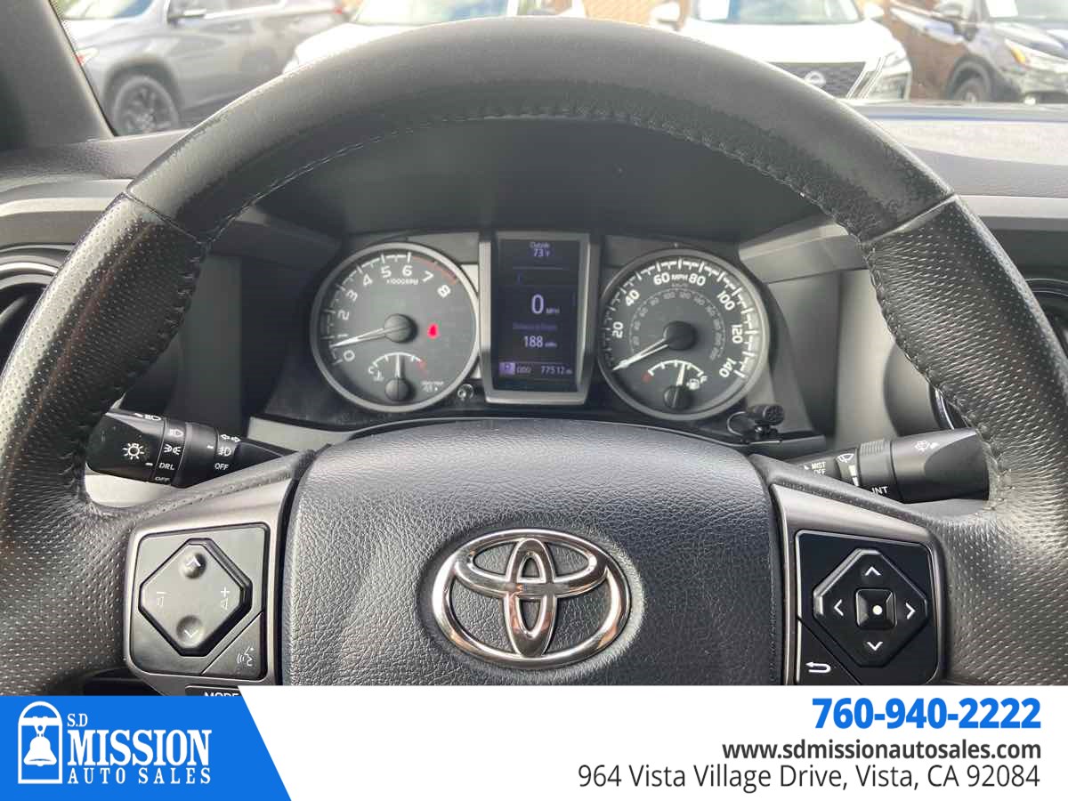Toyota Tacoma photo 15