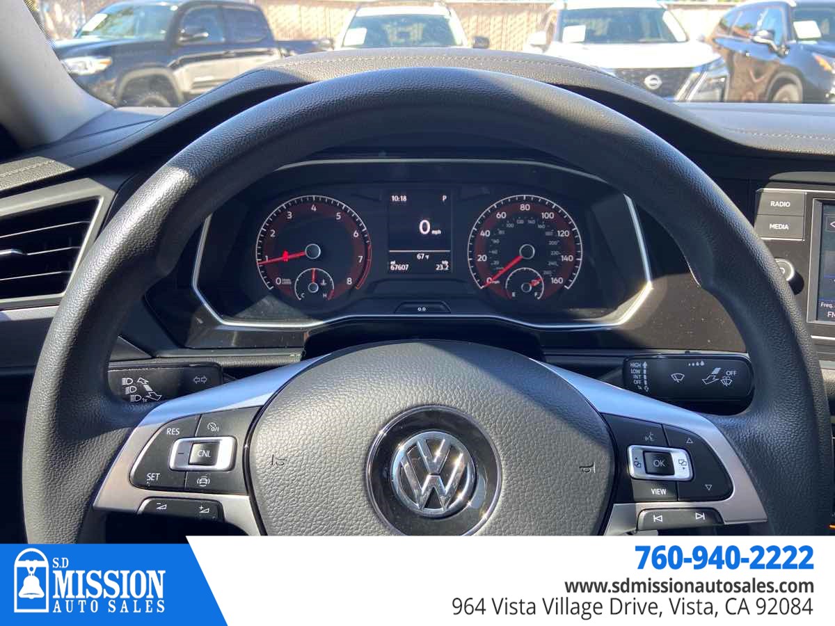 Volkswagen Jetta photo 15