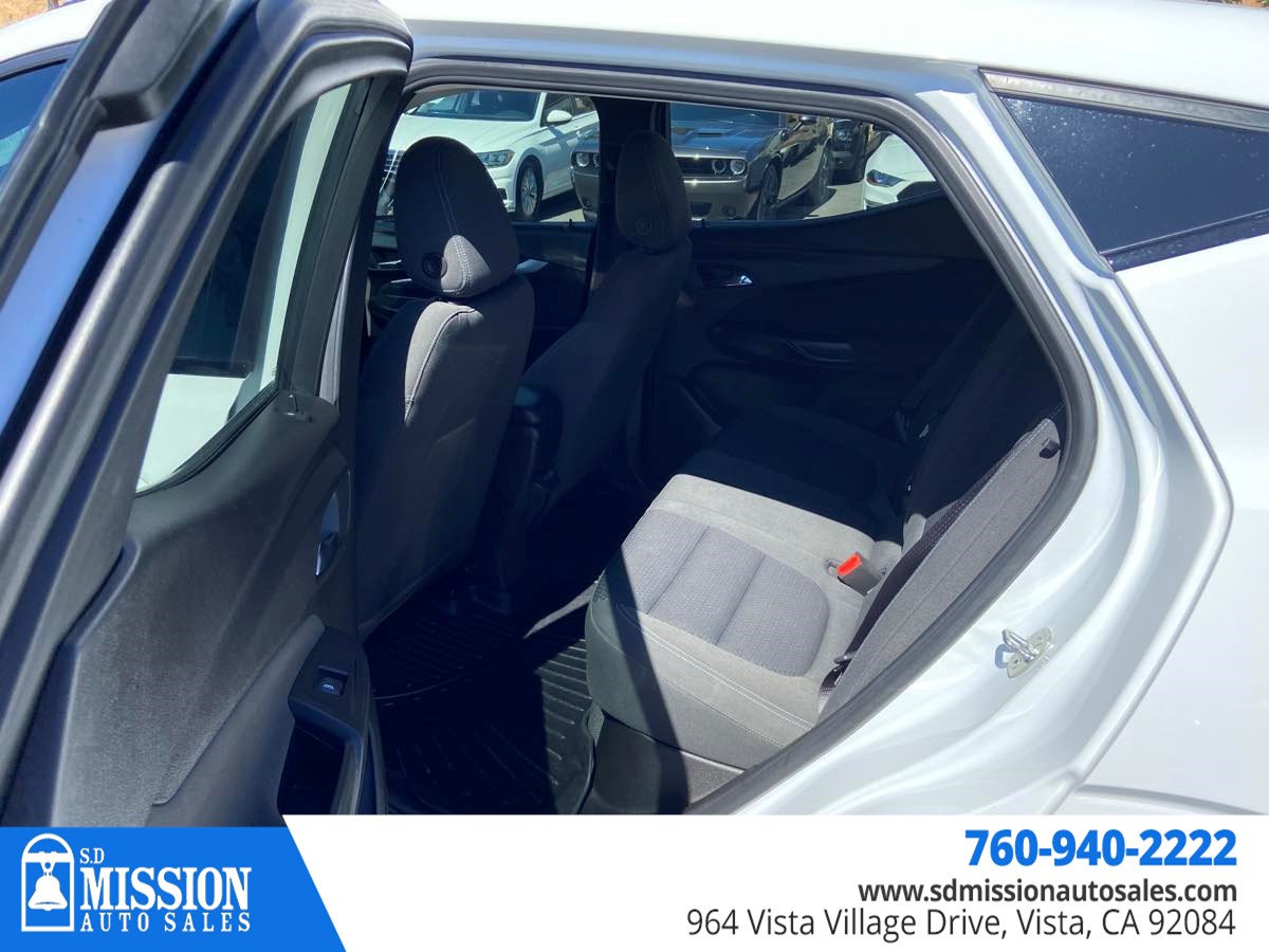 Chevrolet Bolt EUV photo 14
