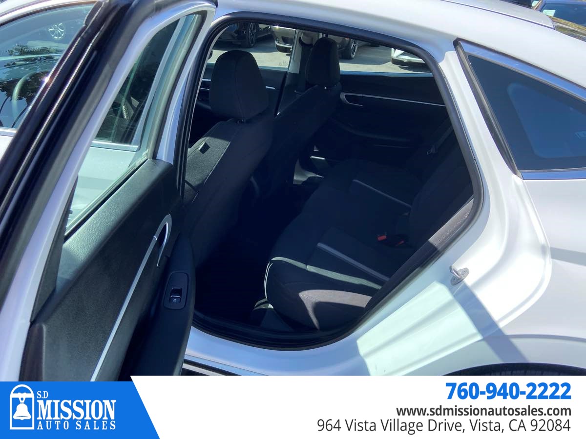 Hyundai Sonata photo 14