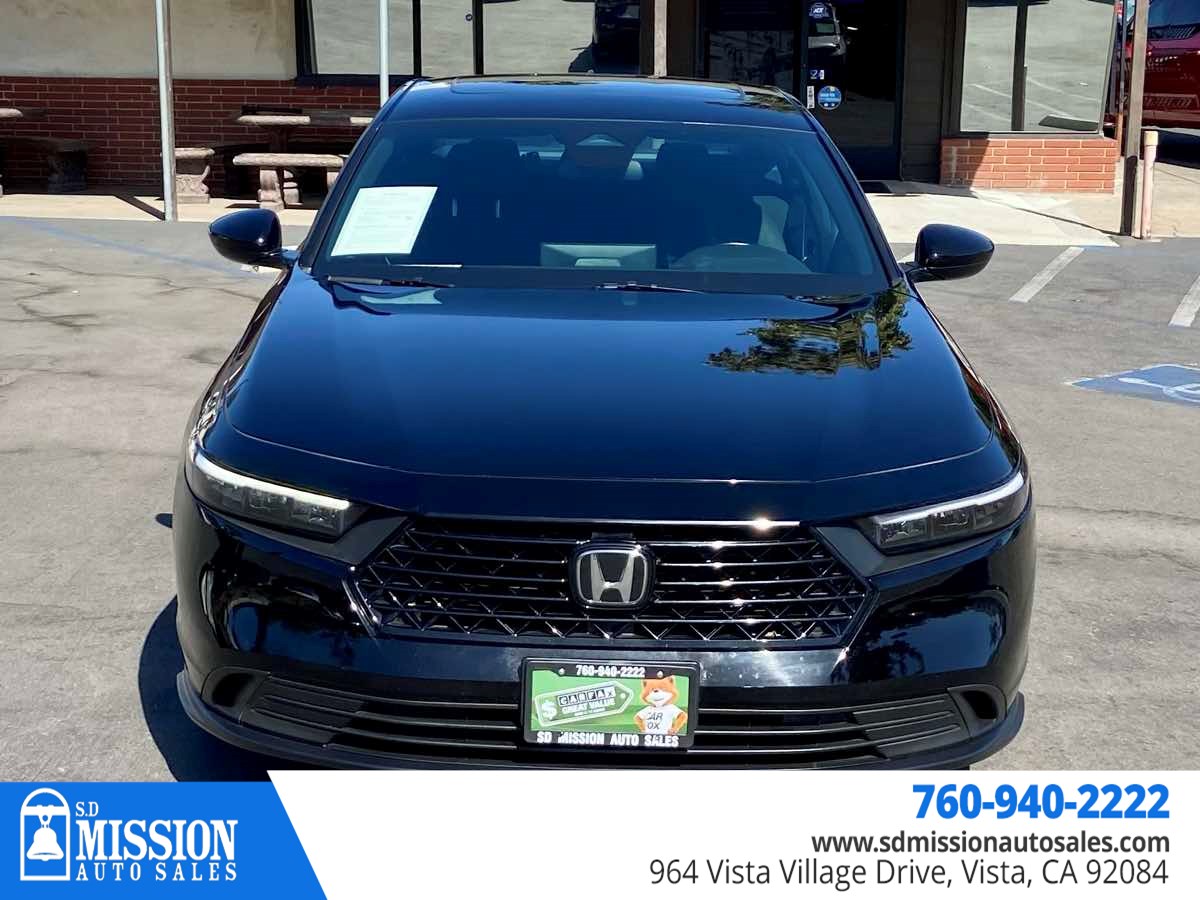 Honda Accord photo 2