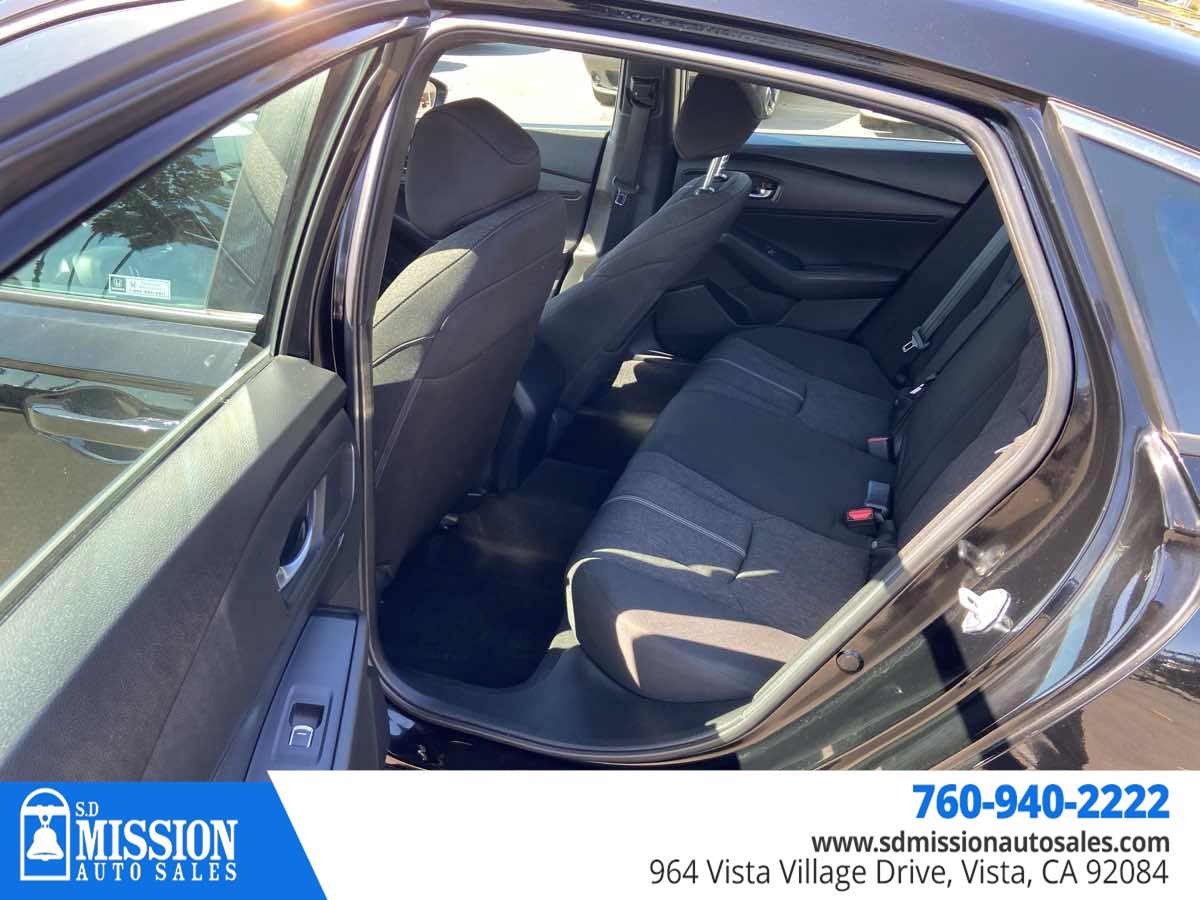 Honda Accord photo 14
