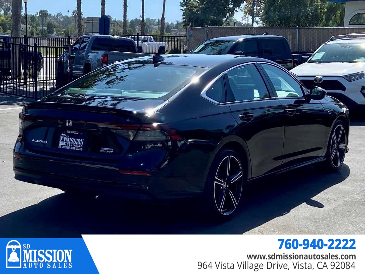 Honda Accord photo 7