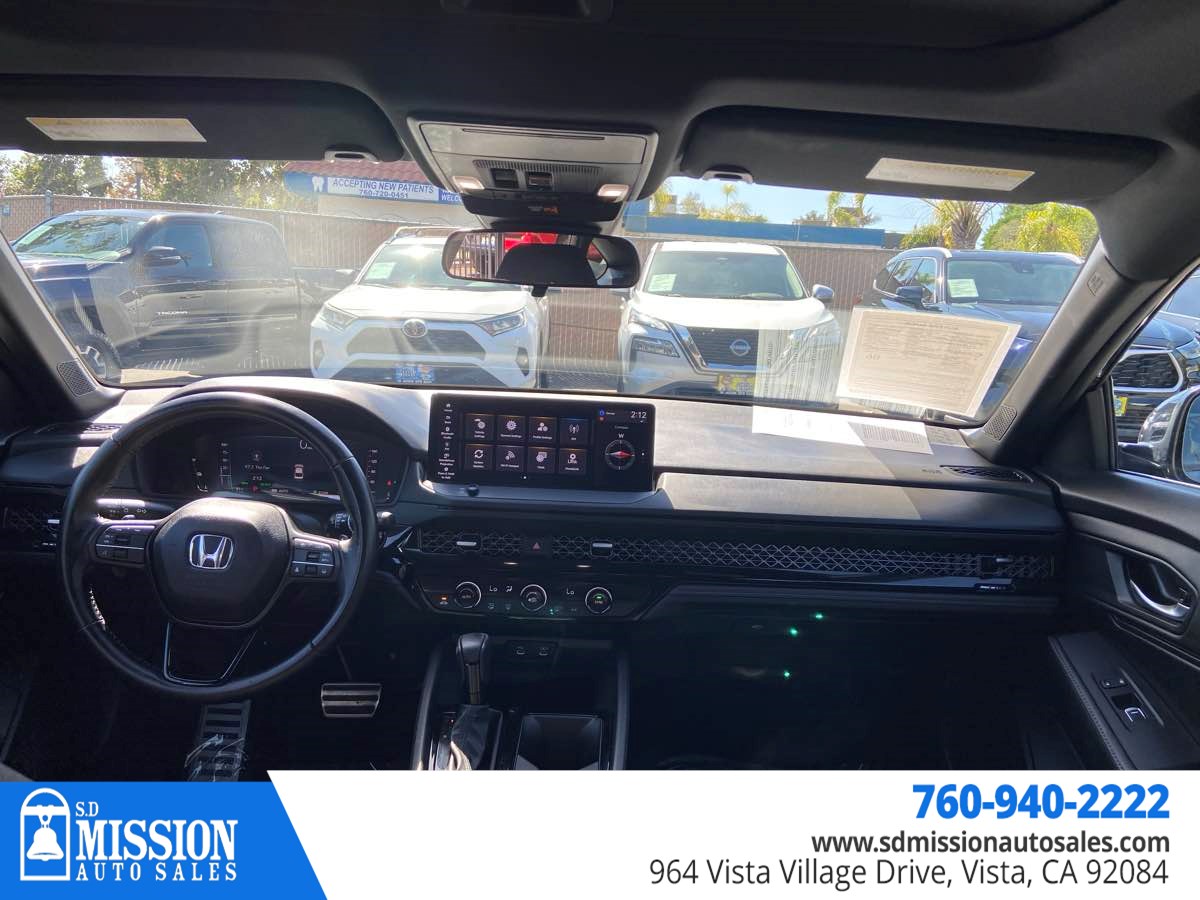 Honda Accord photo 11