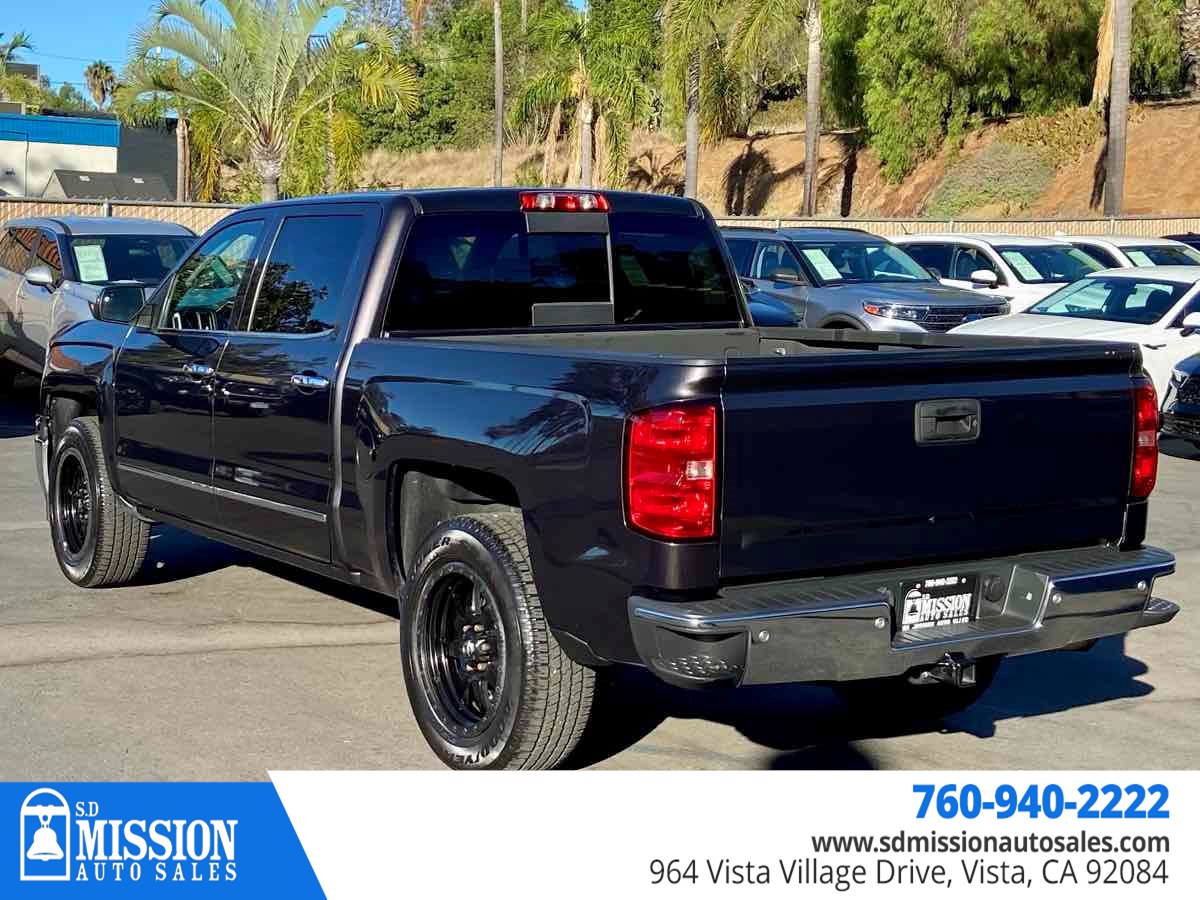 Chevrolet Silverado photo 5