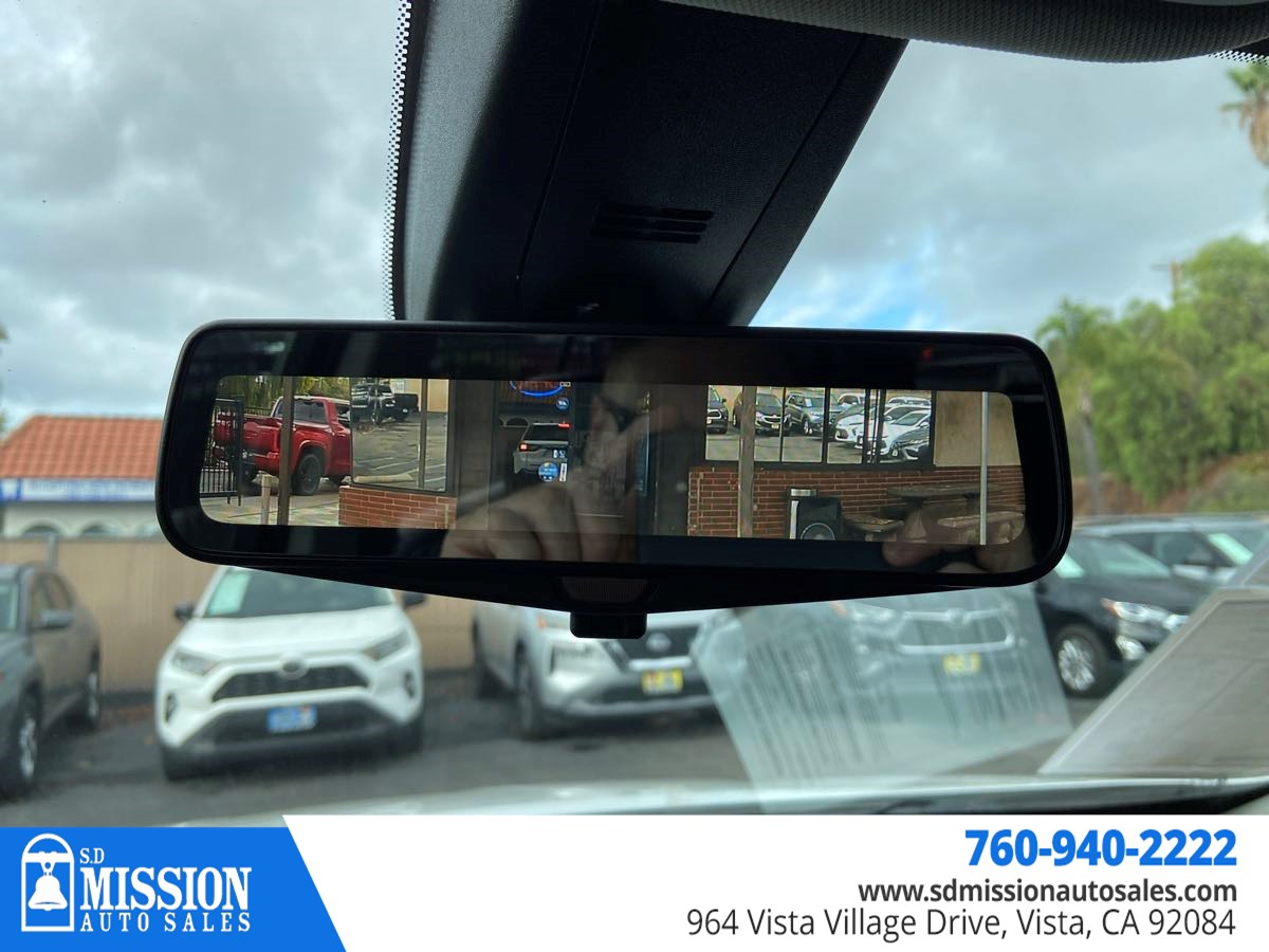 Photo 18 of this Chevrolet Traverse