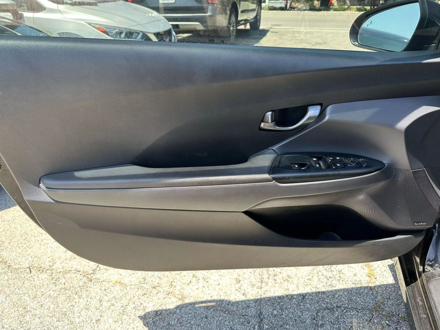 2019 Hyundai Veloster Premium - Photo 9