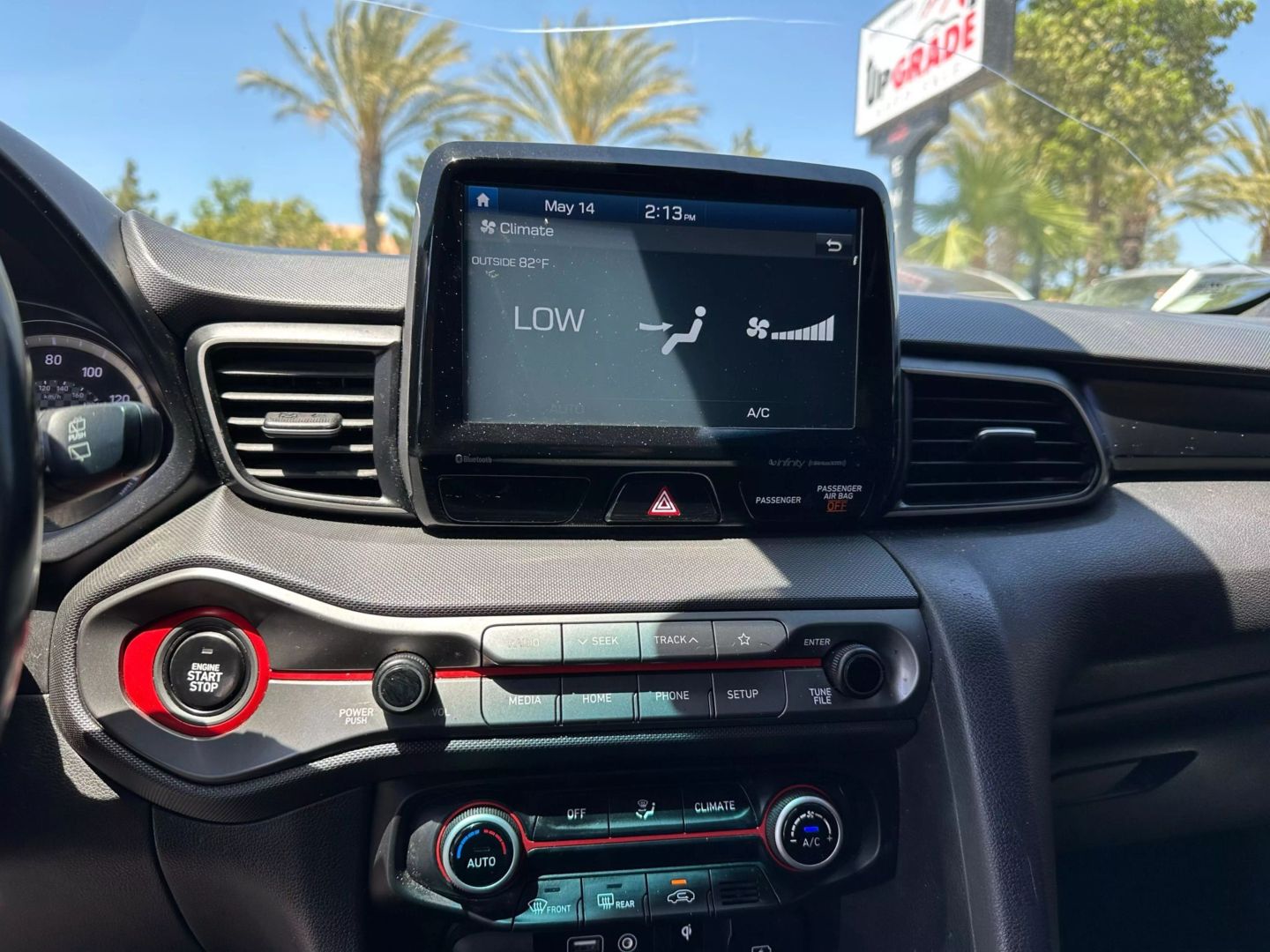 2019 Hyundai Veloster Premium - Photo 13