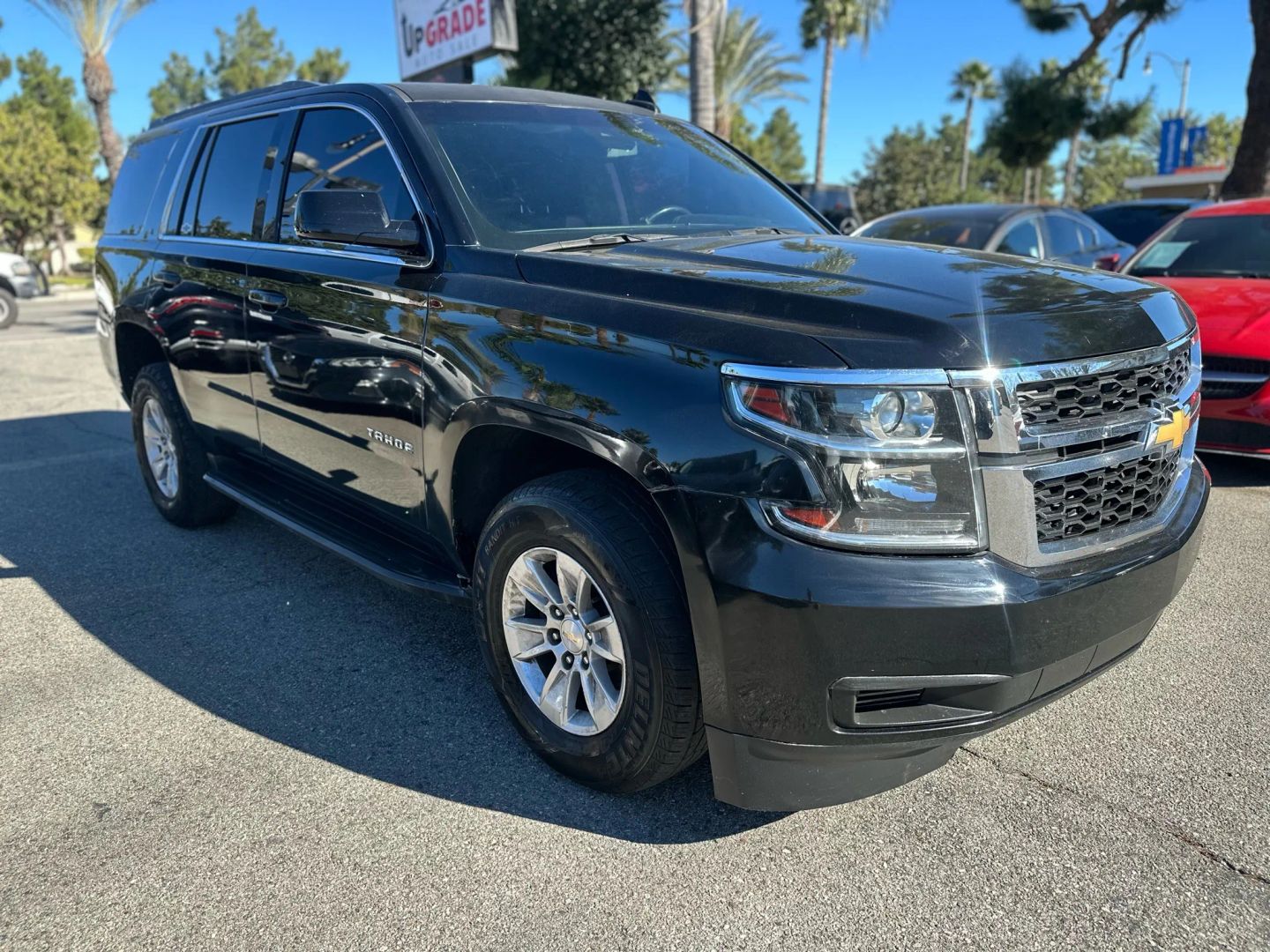 2018 Chevrolet Tahoe LT - Photo 3