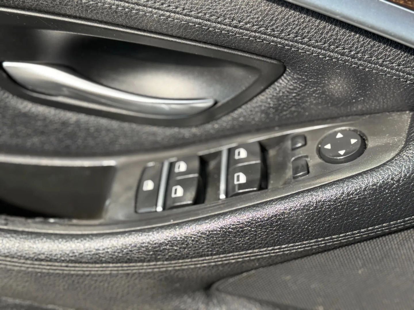 2015 BMW 5 Series 528i - Photo 8