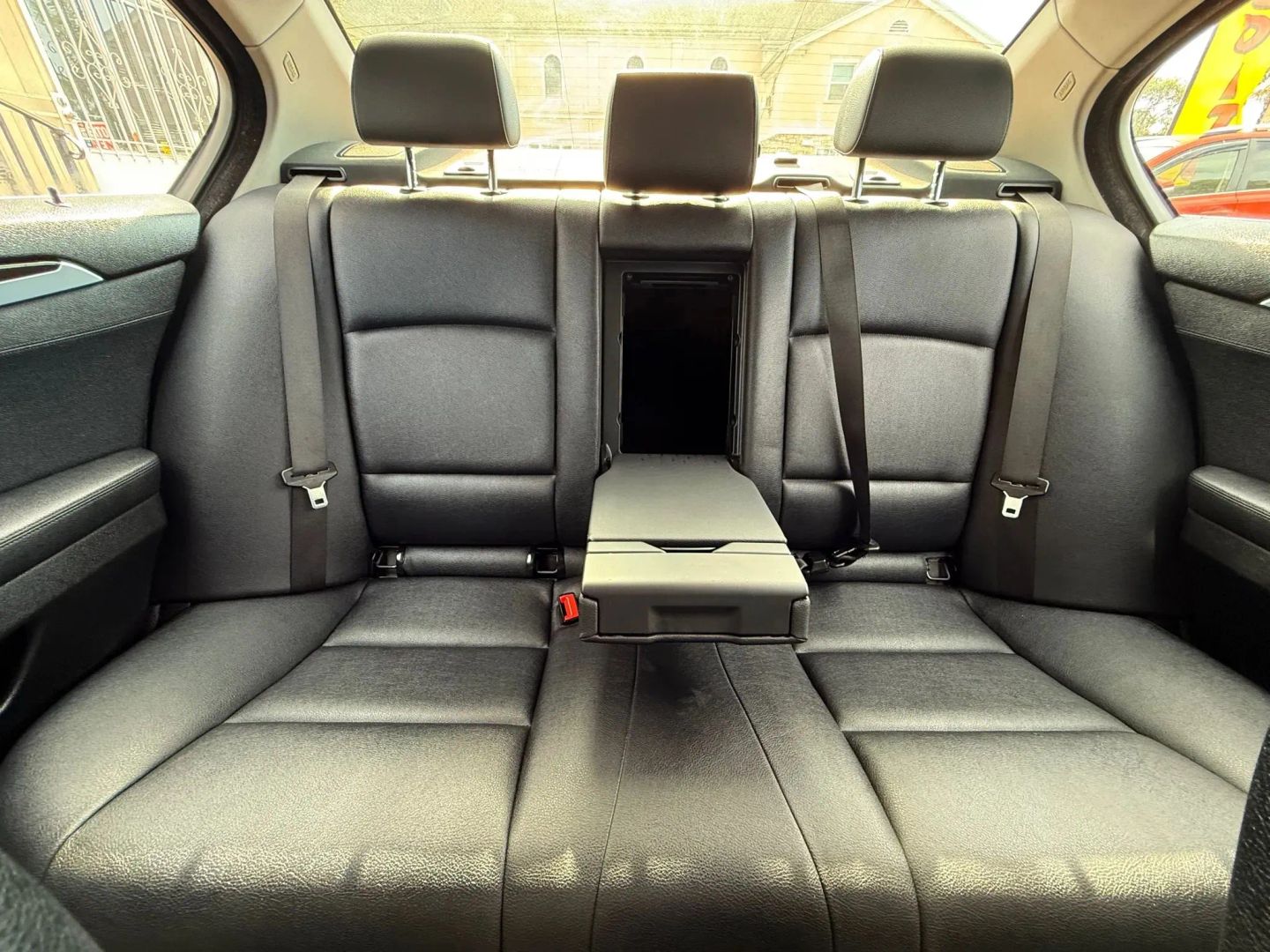 2015 BMW 5 Series 528i - Photo 17