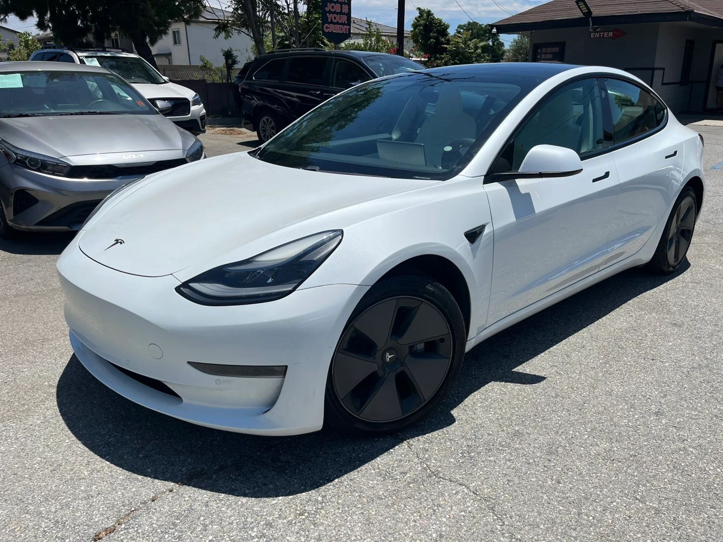 2021 Tesla Model 3 Long Range Dual Motor All-Wheel Drive's photo