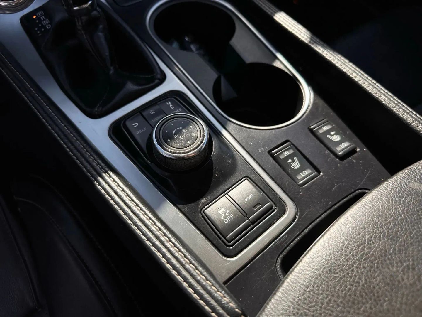 2020 Nissan Maxima SV - Photo 15