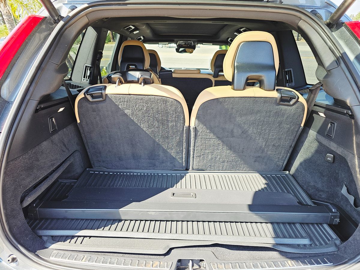 2017 Volvo XC90 Momentum - Photo 12