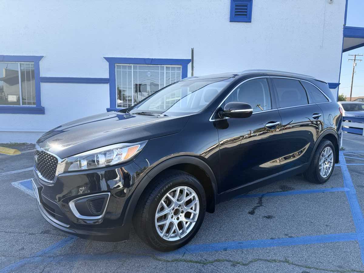 2016 Kia Sorento LX - Photo 2