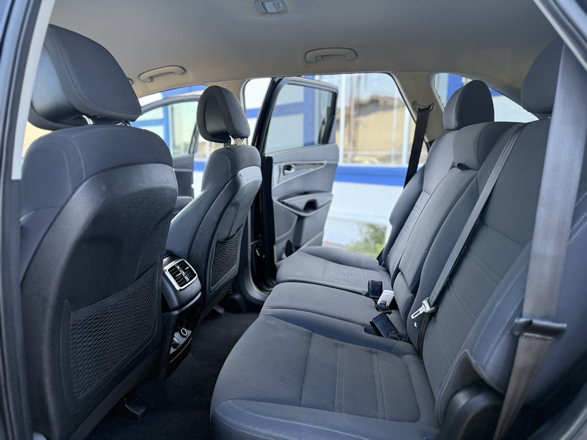 2016 Kia Sorento LX - Photo 11