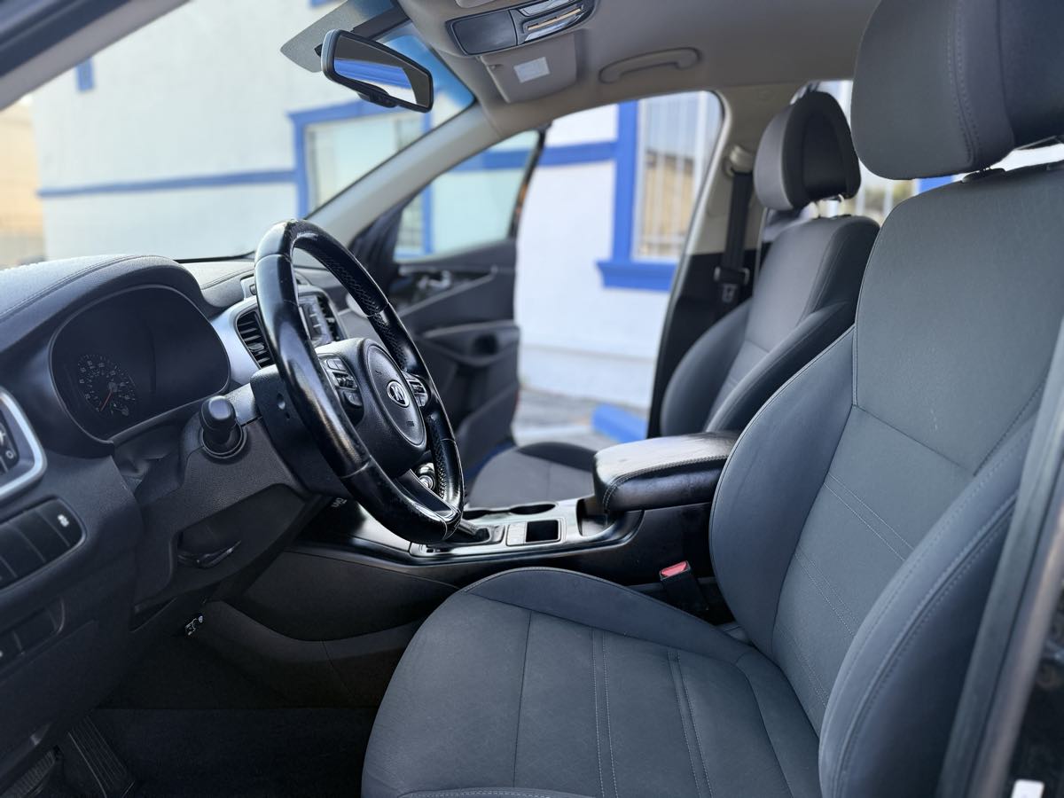 2016 Kia Sorento LX - Photo 12