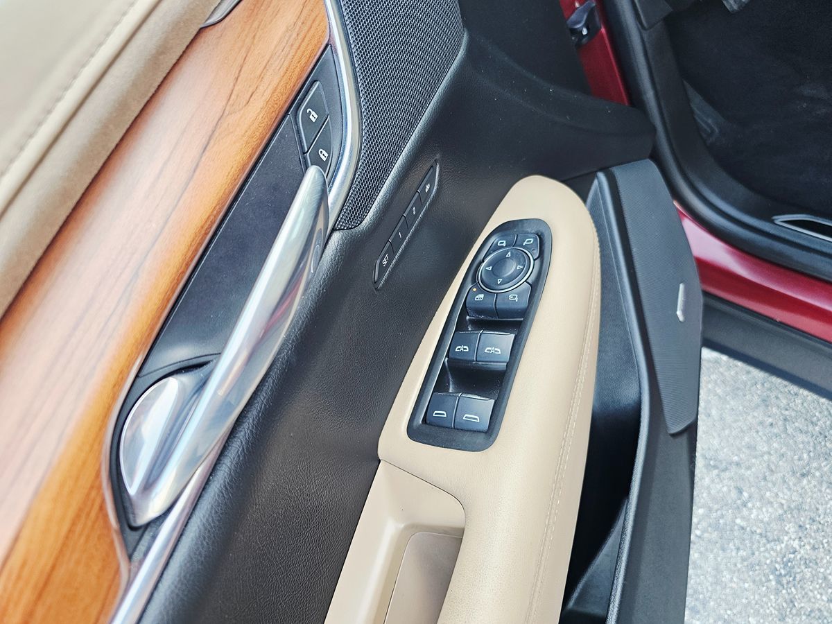 2017 Cadillac XT5 Platinum - Photo 7