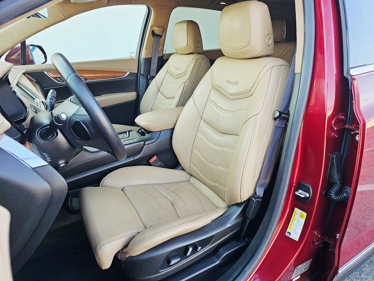 2017 Cadillac XT5 Platinum - Photo 8